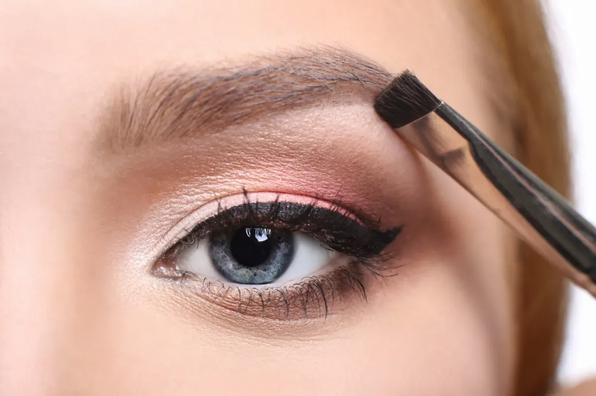 Defined brows